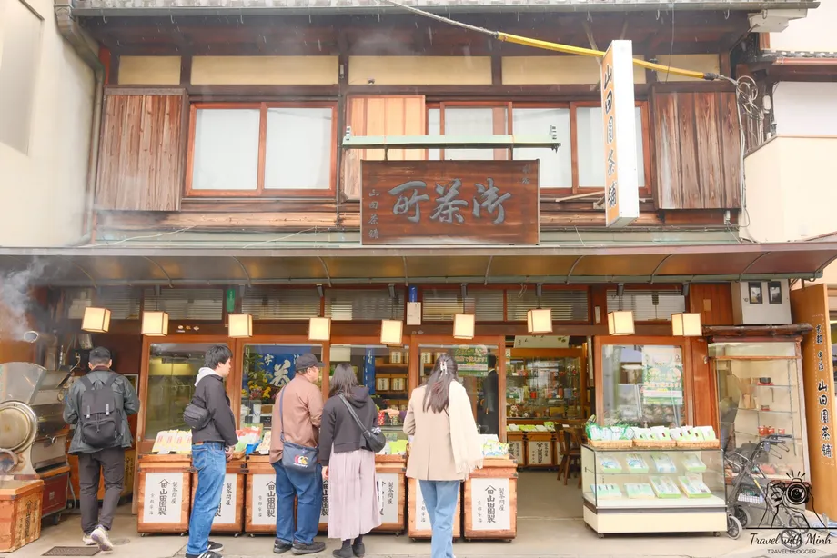 Matcha-Knappheit in Uji: Tourismusboom bedroht Japans Teekultur