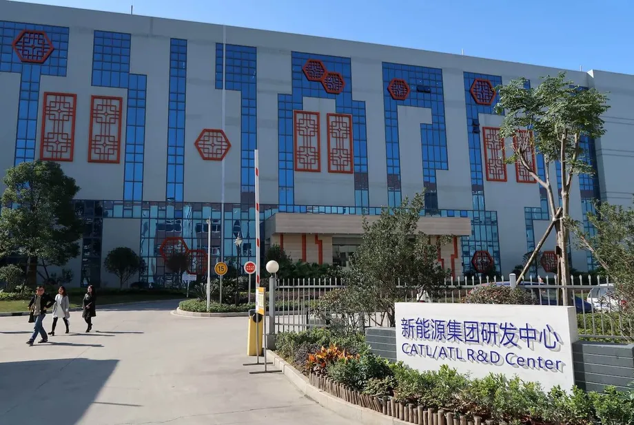 Ungarns Aufstieg zum Produktionsstandort Chinas: Wirtschaftsboom, lokaler Widerstand und die Zukunft der europäischen Industrie