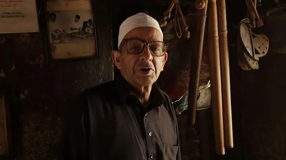 Kaschmirs letzter Santoor-Handwerker: Ghulam Mohammad Zaz und sein Kampf um den Erhalt eines musikalischen Erbes