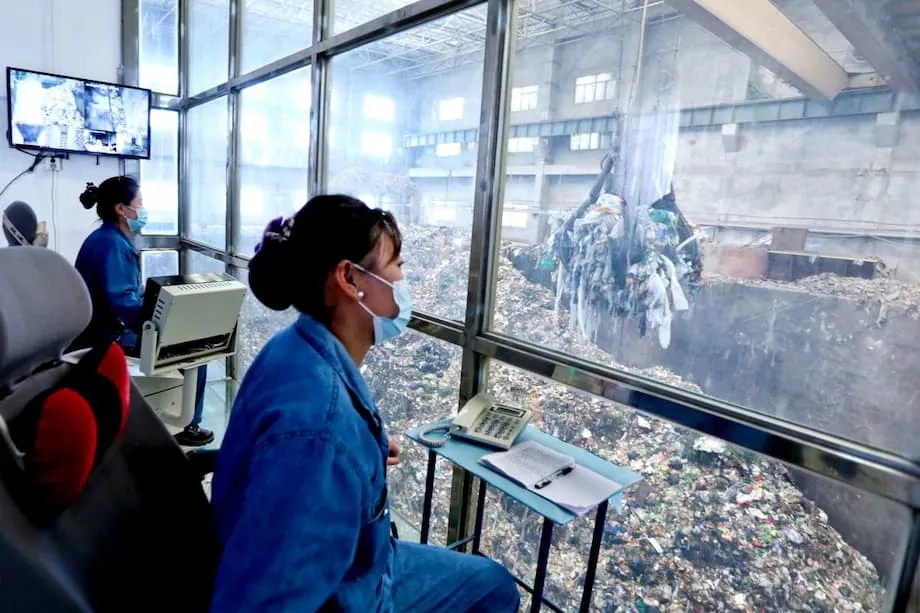 Chinas Überkapazitäten bei Müllverbrennungsanlagen: Wie Politik, Urbanisierung und Recycling eine Krise auslösten