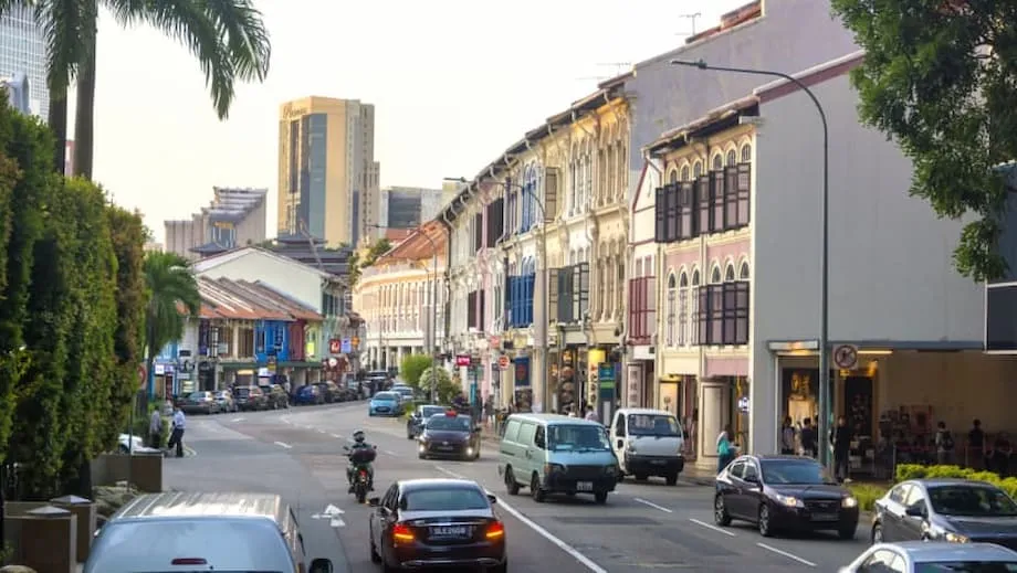 Steigende Ladenmieten in Singapur: Können gezielte Eingriffe kleine Unternehmen retten?