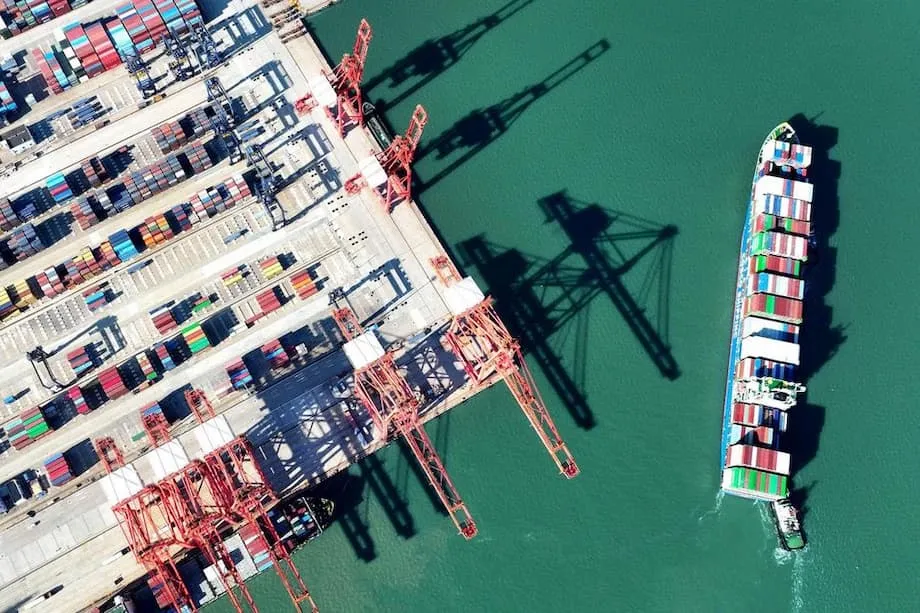 USA nimmt Umladungen in Südostasien im eskalierenden Handelskrieg mit China ins Visier: Auswirkungen, Reaktionen und die Zukunft globaler Lieferketten