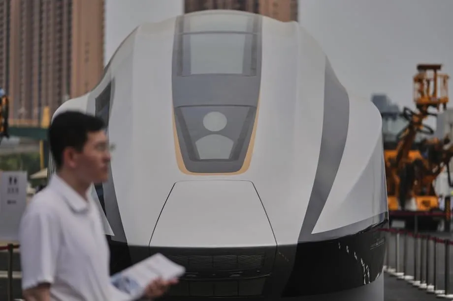 Chinas Hochgeschwindigkeitsbahn: ein technisches Meisterwerk vor einem Schuldenberg