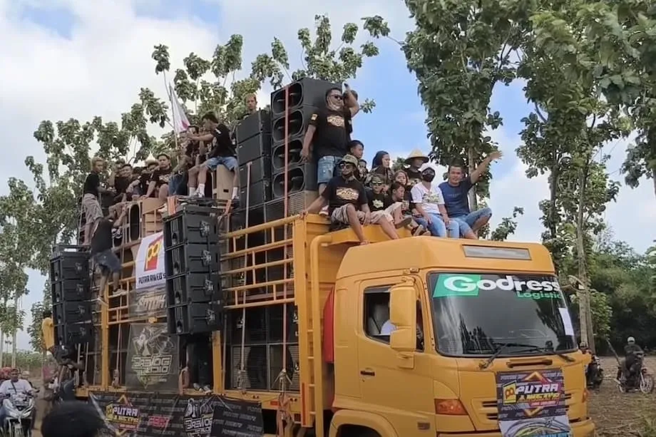 Indonesiens Sound Horeg: Kultur, Kontroversen und Rufe nach Regulierung