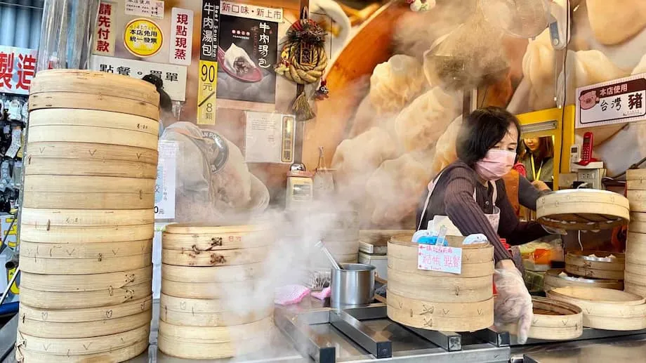 Taipeh entdecken: Eine Reise durch Essen, Märkte und Kultur