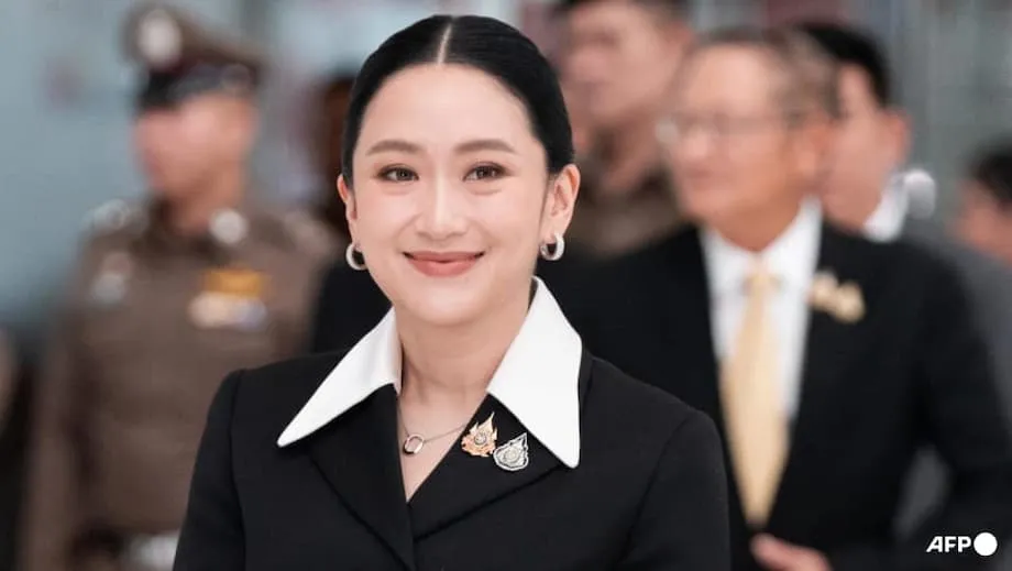 Thailands Premierministerin Paetongtarn Shinawatra vor entscheidender Gerichtsentscheidung inmitten politischer Unruhen