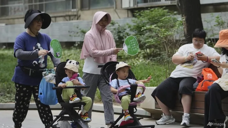 Chinas Kinderbetreuungszuschuss löst Debatte über den Ausschluss alleinerziehender Mütter aus