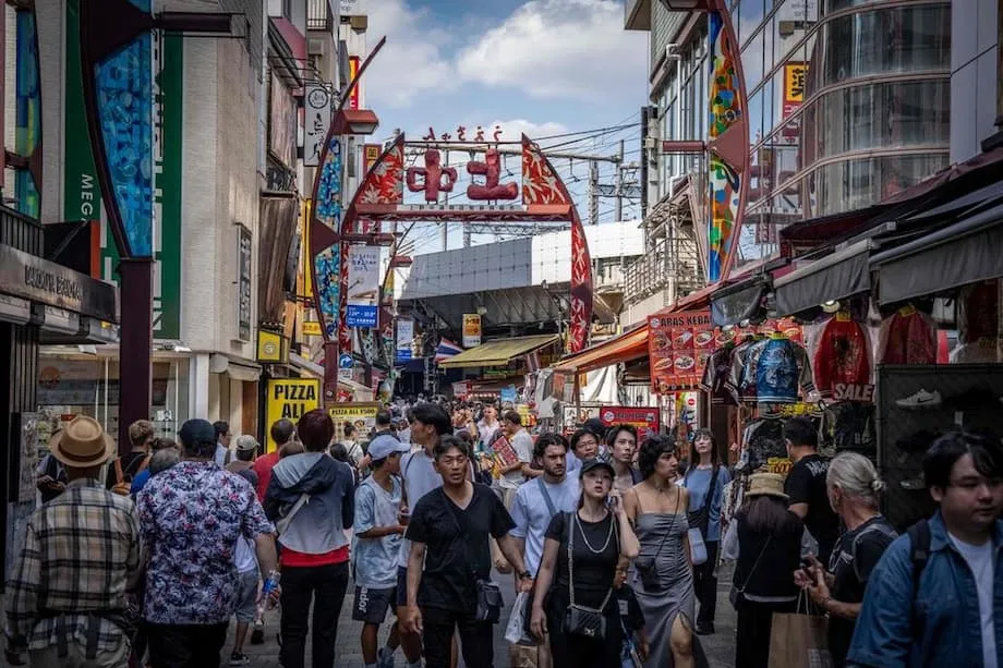 Japans Jugend befeuert den Vintage-Boom: Einblicke in die Secondhand-Mode-Revolution des Landes