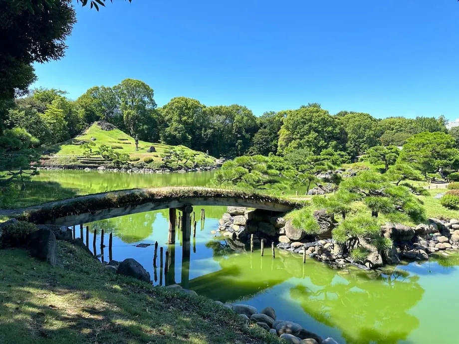 Ein perfekter Tag in Kiyosumi-Shirakawa: Tokios Rückzugsort am Fluss für Kunst, Kaffee und Ruhe
