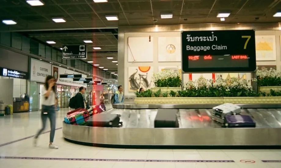 Thailändische und vietnamesische Flughäfen gehen beim Umgang mit Übergepäck unterschiedliche Wege: Die Servicekultur im Fokus