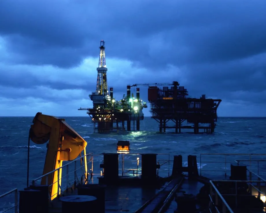 China verstärkt Offshore-Bohrungen in Taiwans AWZ und verschärft rechtliche und sicherheitspolitische Risiken