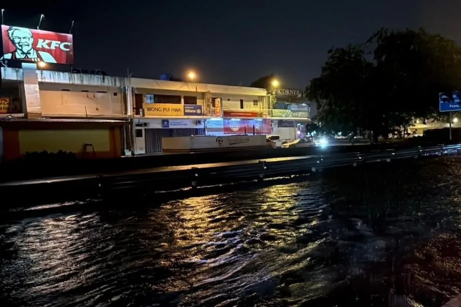 Tödliche Erdrutsche in Sabah bringen Strommast zum Einsturz und lösen großflächige Stromausfälle und einen Katastropheneinsatz aus