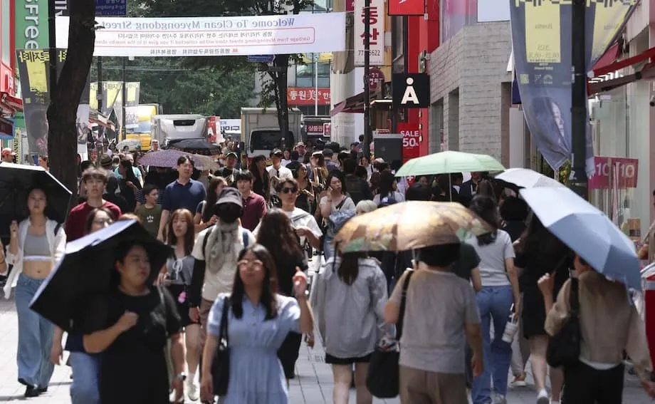 Südkoreas Plan für visumfreie Reisen chinesischer Reisegruppen löst heftige öffentliche Kritik, Gesundheitsbedenken und eine breitere politische Debatte aus