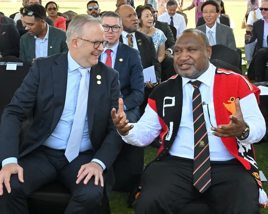 China warnt Papua-Neuguinea, während Australien auf historischen Verteidigungspakt drängt