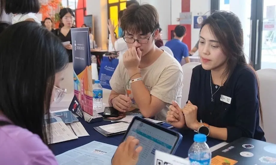 Vietnamesische Studierende gewinnen immer wieder das Pearson-Stipendium der University of Toronto