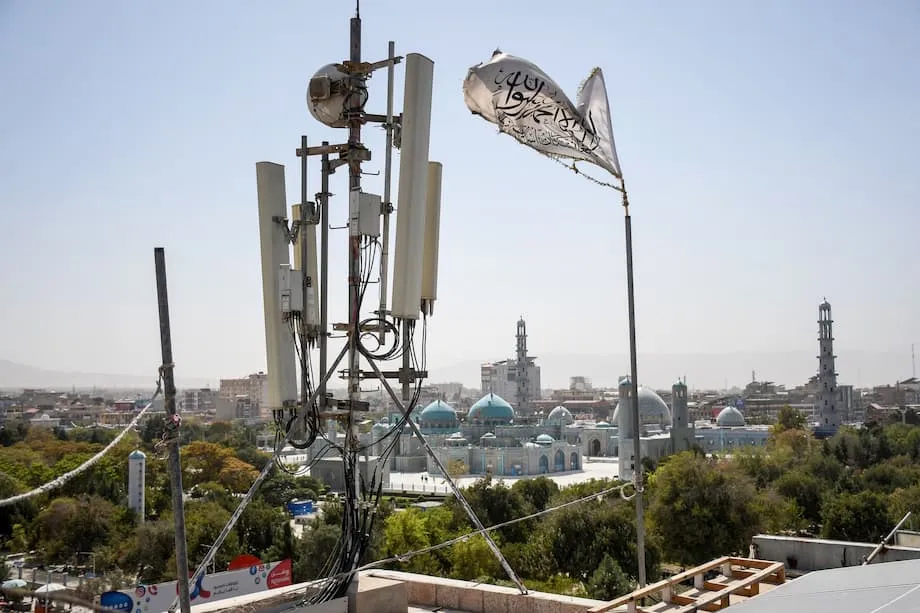 Afghanistan wird abgeschaltet: Taliban verhängen 48-stündige Sperre von Internet und Telefonnetz