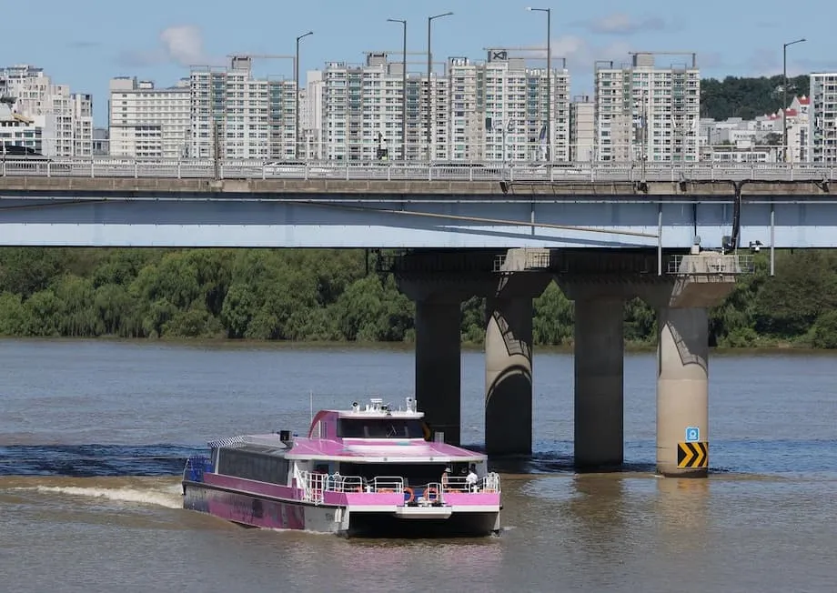 Pannen und Sicherheitsmängel zwingen Seoul-Flussbus zu einer Betriebspause