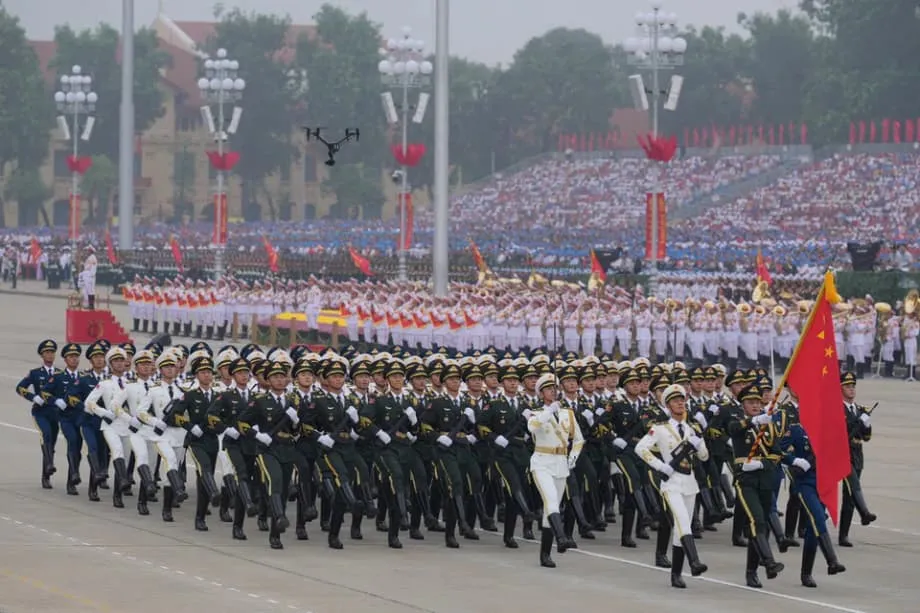 Vietnams junge Generation nähert sich China an, während die Führung pragmatische Abkommen anstrebt