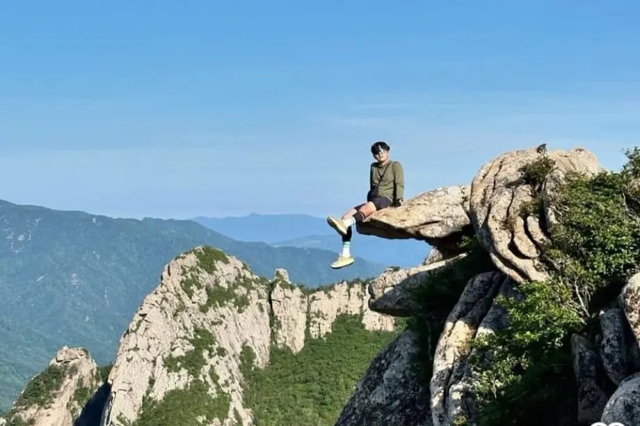 Seoraksan-Nationalpark fordert nach tödlichen Unfällen dazu auf, Beiträge über gesperrten 1.275-Meter-Gipfel zu löschen