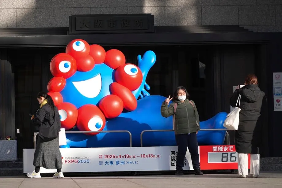 Wie das Expo-Maskottchen Myakumyaku in Osaka vom Gruselwesen zur beliebten Kultfigur wurde