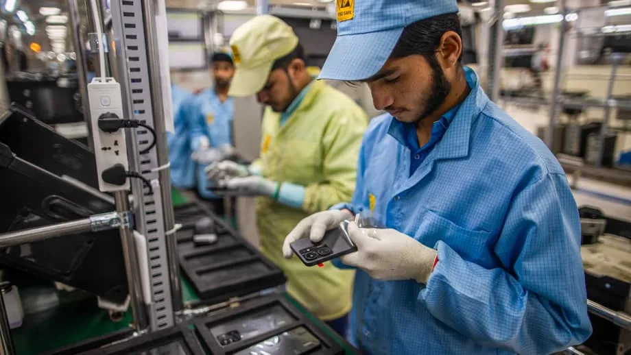 Indiens 2,7-Milliarden-Dollar-Offensive für die heimische Elektronikfertigung gewinnt erste große Unterstützer