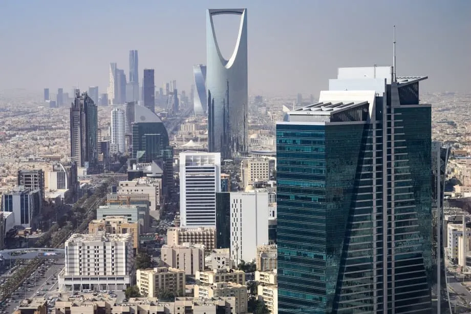 Hohe Gehälter locken Hongkonger nach Saudi-Arabien, doch der Kulturschock stellt Neuankömmlinge auf die Probe