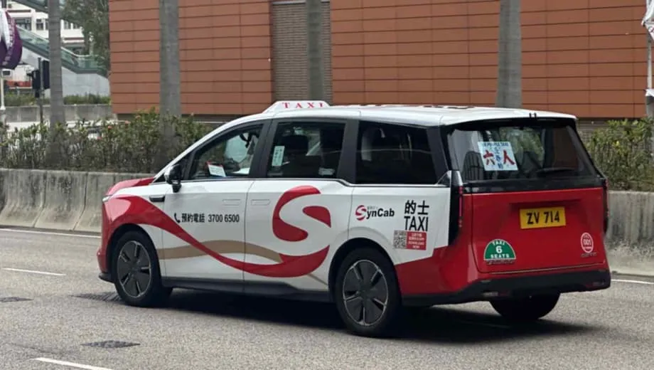 Chinesische Autobauer fordern Toyota auf Hongkongs Taximarkt heraus
