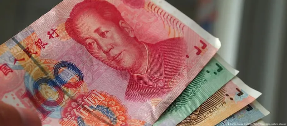 Yuan überholt den Dollar bei grenzüberschreitenden Zahlungen in China, während seine Nutzung im Handel zunimmt und Beschränkungen fortbestehen
