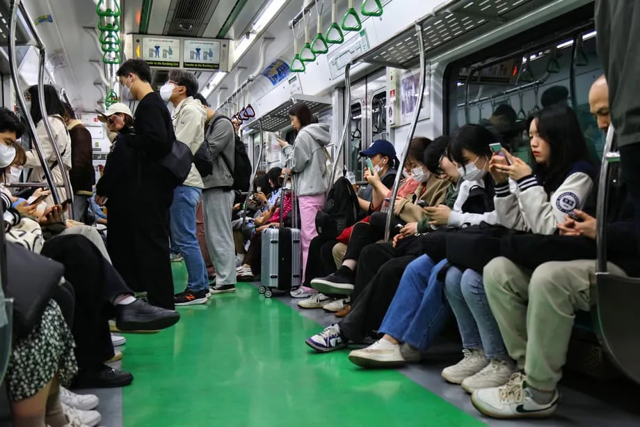 Südkoreas weltweit längste Pendelzeiten verschärfen die psychische Gesundheitskrise