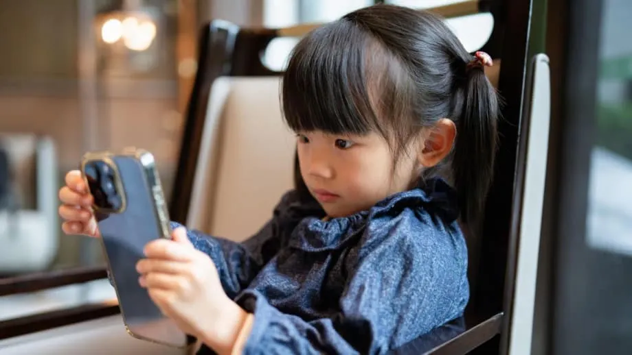 China schlägt strenge KI-Regeln zum Schutz von Kindern vor schädlichen Chatbot-Inhalten vor