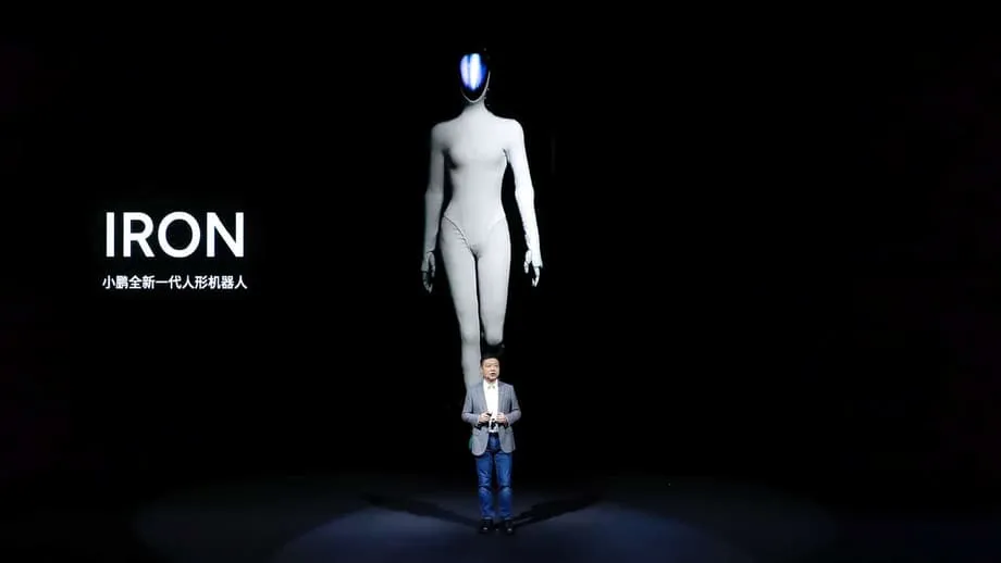 Xpeng stellt ersten nach Automobilstandards entwickelten humanoiden Roboter-Prototyp fertig und treibt die Massenproduktion voran