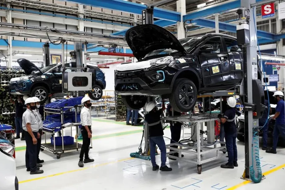 Indiens grüne Ambitionen geraten ins Stocken, während China den Zugriff auf Schlüsseltechnologien verschärft