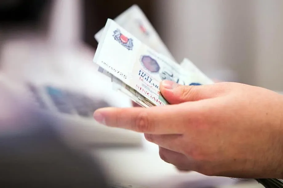 Singapur-Dollar steigt angesichts globaler Währungsturbulenzen auf höchsten Stand seit elf Jahren