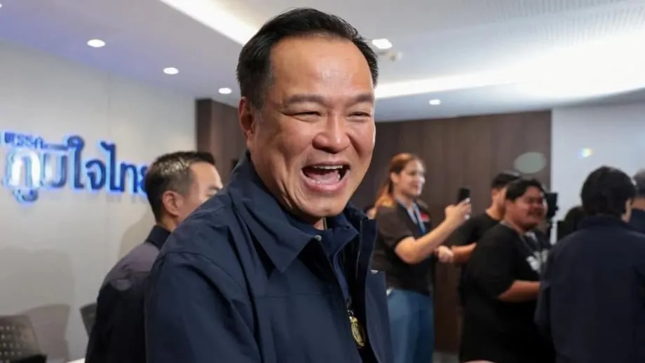 Bhumjaithai-Partei reitet auf nationalistischer Welle zu historischem Wahlsieg in Thailand