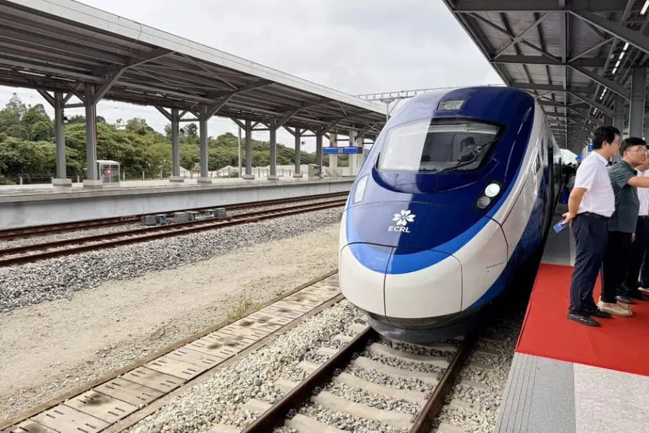 Vorschaufahrt auf Malaysias Ostküstenbahn vor dem Start 2027