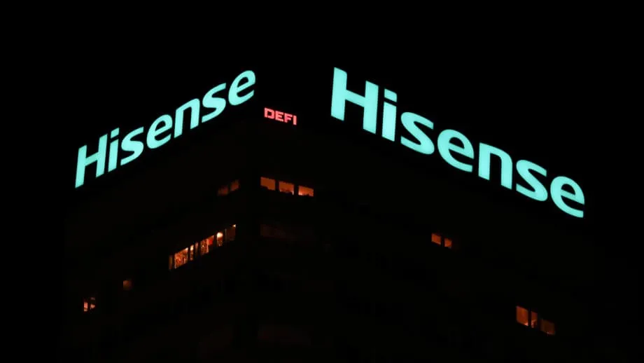 Hisense-Fernseher erzwingen nicht überspringbare Werbung bei grundlegenden Funktionen und lösen weltweiten Nutzerprotest sowie rechtliche Schritte aus