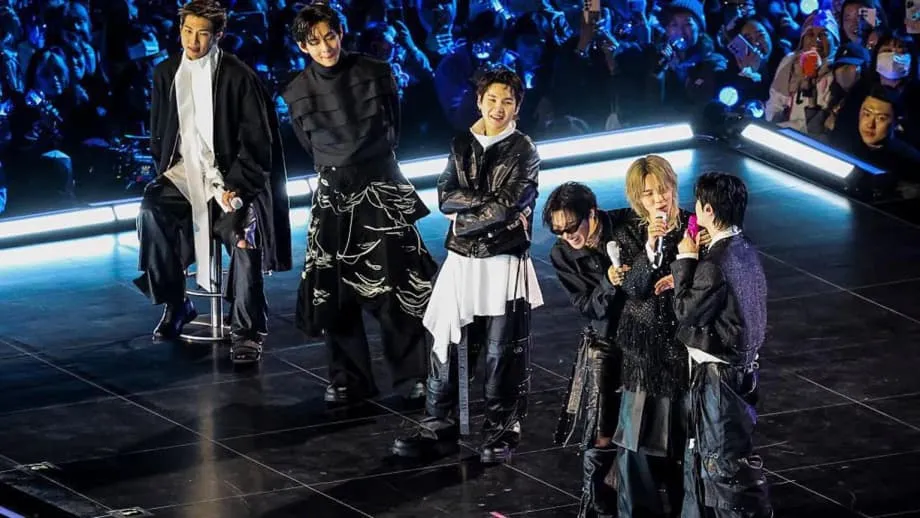 BTS kehren mit „Arirang“ zurück: Globaler Triumph, überschattet von Identitätsfragen