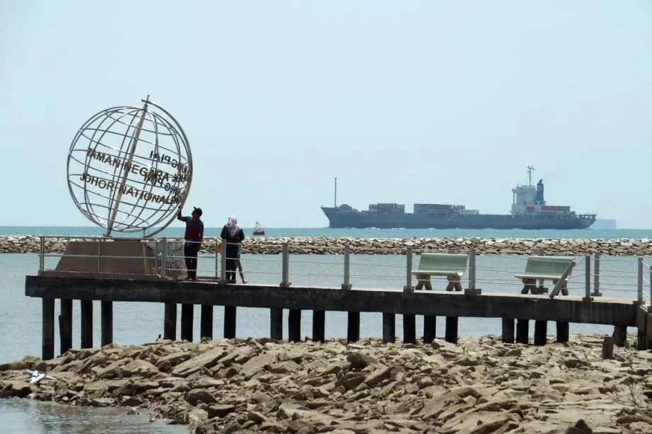 Indonesien lehnt Mautgebühren für die Straße von Malakka ab, nachdem ein kurzer Vorstoß in der Region Besorgnis ausgelöst hat
