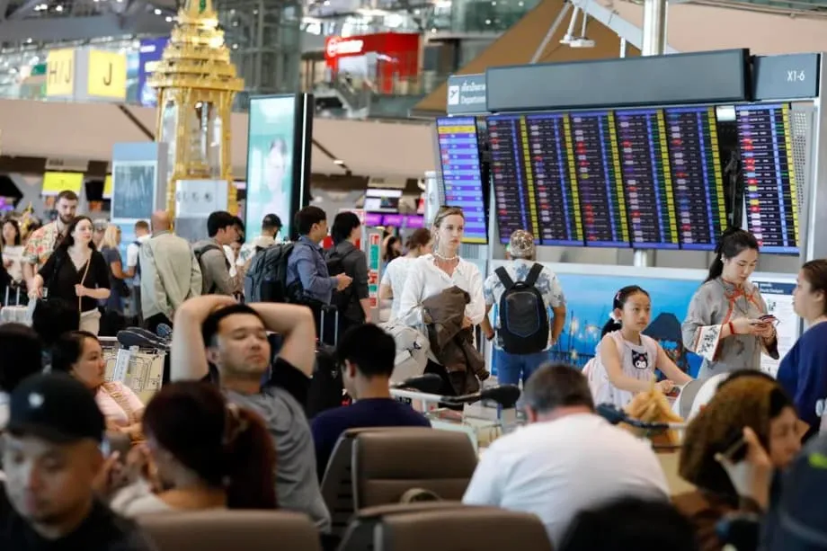 Asiens Reisende müssen sich wegen der Iran-Kriegs und knapper globaler Kerosinversorgung auf Flugstreichungen und stark steigende Preise im Sommer einstellen