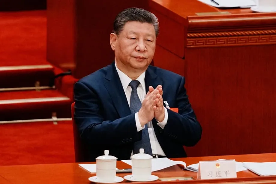Chinas Gesamtverschuldung übersteigt 300 Prozent des BIP und übertrifft westliche Volkswirtschaften – eine Gefahr für die globale Stabilität