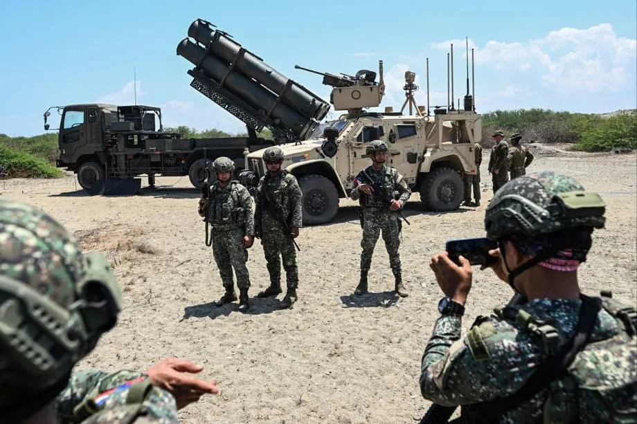 Chinesisches Militär verurteilt Japans Drohnen- und Raketenaufrüstung nahe Taiwan als gefährliches Glücksspiel