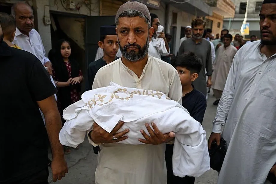 Untersuchung zum Krankenhausbrand in Pakistan deckt jahrelange Sicherheitsmängel auf, die zum Tod von 14 Neugeborenen führten