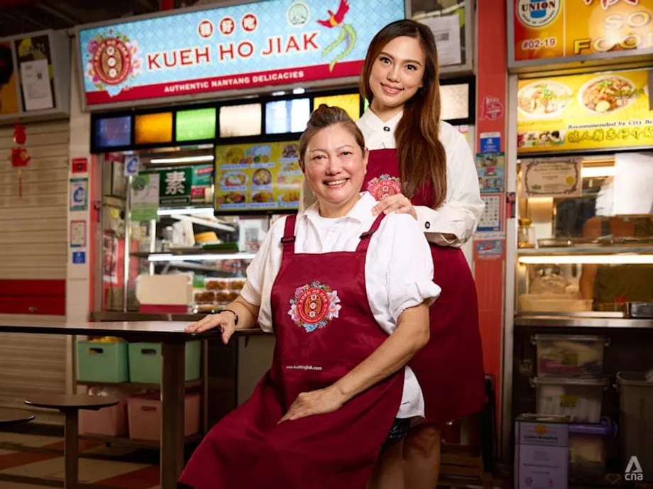 Einblick in Kueh Ho Jiak: Wie Sandy Tan Singapurs Kueh-Tradition lebendig hält