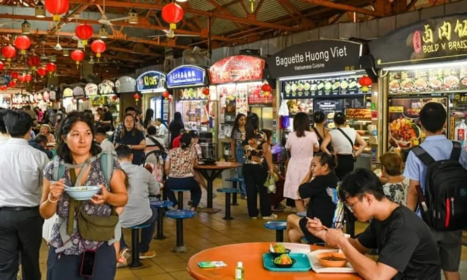 Singapurs Gastronomiebranche im Umbruch: 2025 schließen 2.431 Betriebe