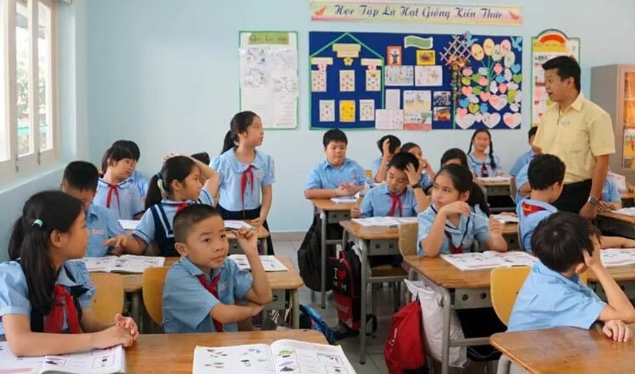 Bedenken wegen verpflichtendem Englischunterricht ab der 1. Klasse in Vietnam