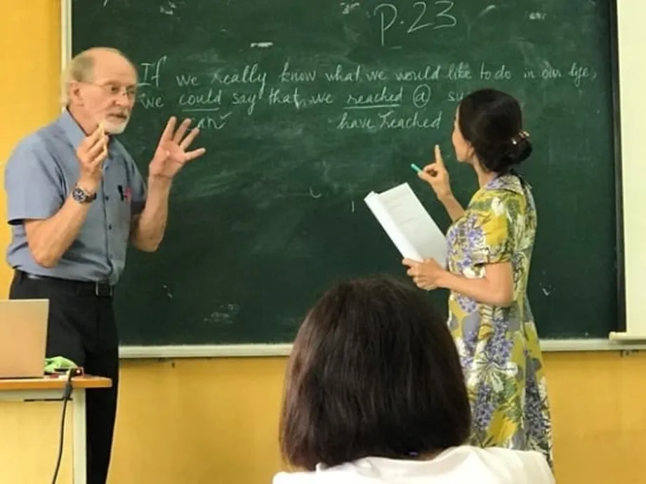 Vietnams Englisch-Paradox: Warum jahrelanges Lernen nur begrenzte Fortschritte bringt und wie sich das ändern lässt