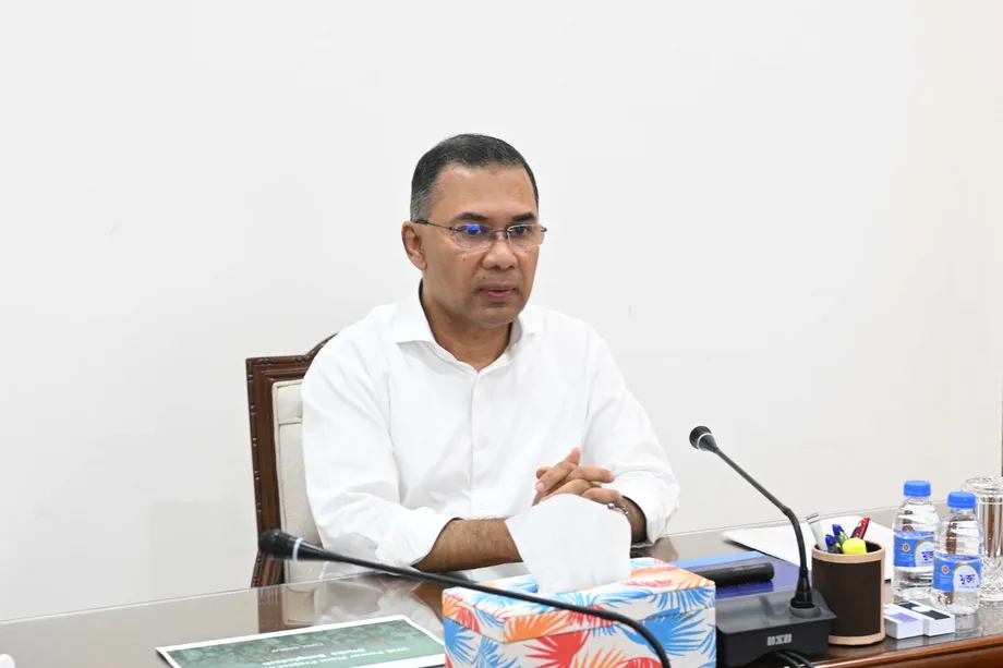 PM Tells Rajuk to Reject Projects That Fill Dhaka Water Bodies, Environment Minister Says