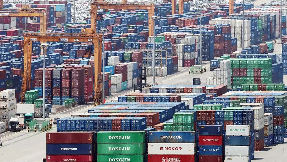 South Korea Exports Hit Record $121.1 Billion as Chip Sales Surge