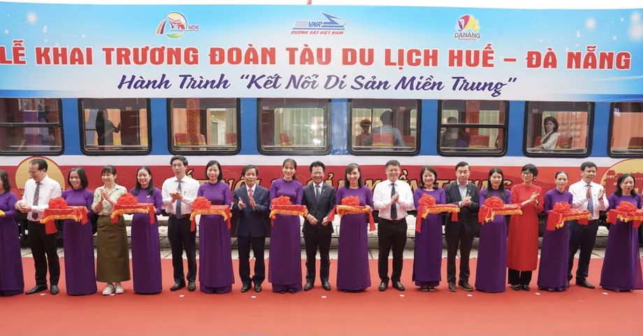 Hue–Da Nang Heritage Train Ranks 10th Among World's Favorite Rail Journeys