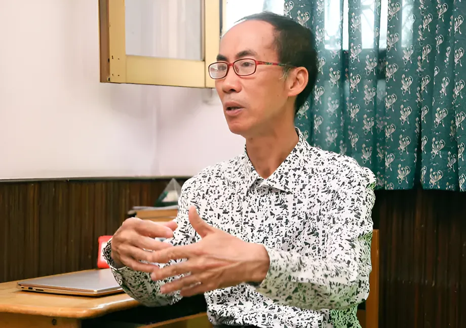 Lê Bá Khánh Trình: From Quốc học Huế's First IMO Gold to a Lifetime of Teaching